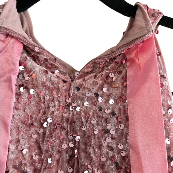 Stunning Pink Sequined Dress Size Medium - Picture 5 of 7